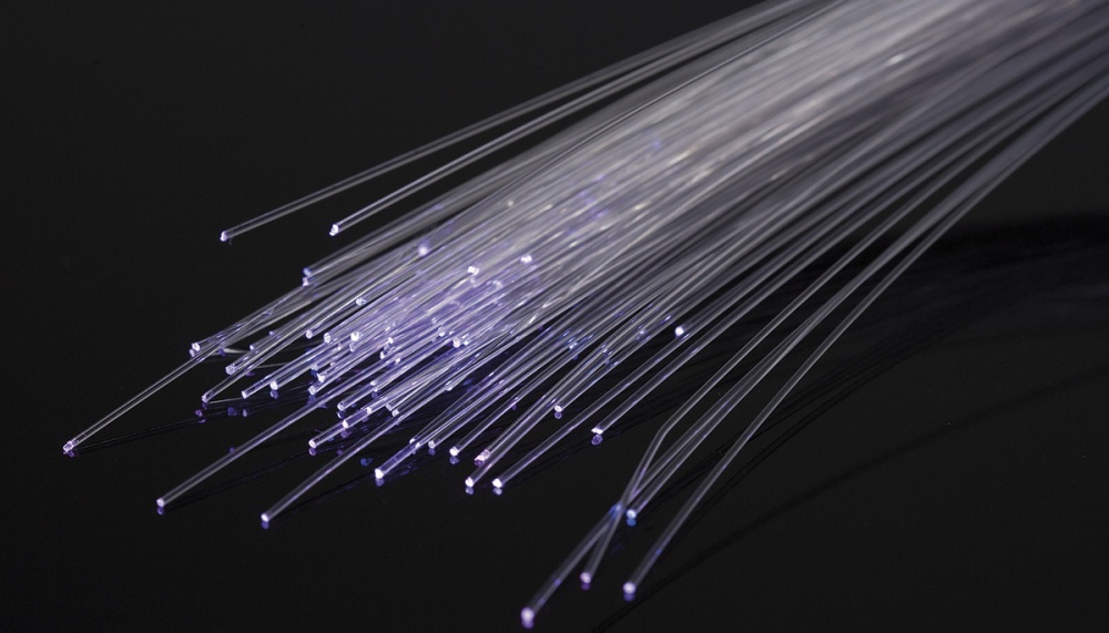 Пластиковые оптоволоконные кабели: свойства, назначение, особенности